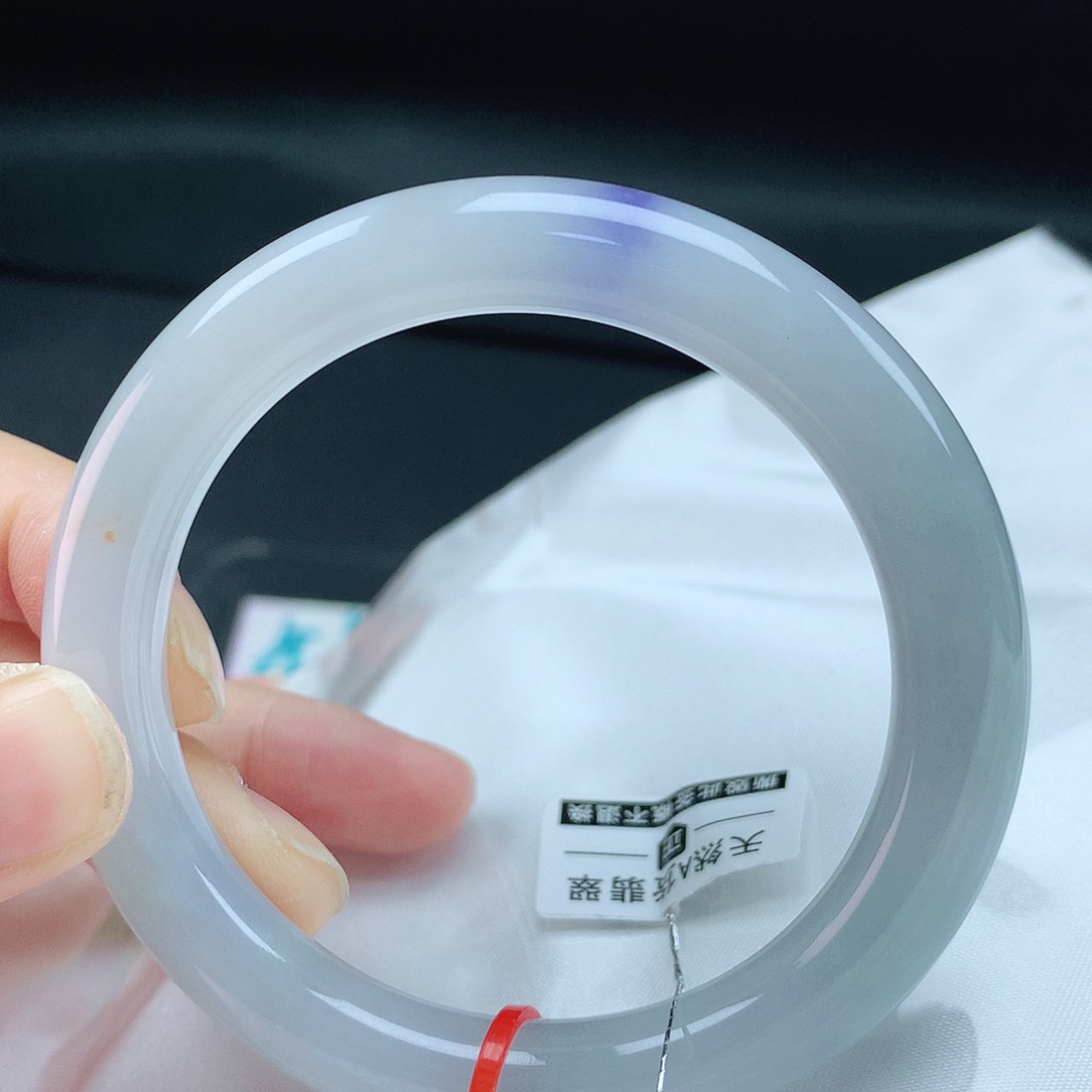 翡翠手镯未镶嵌54+圈