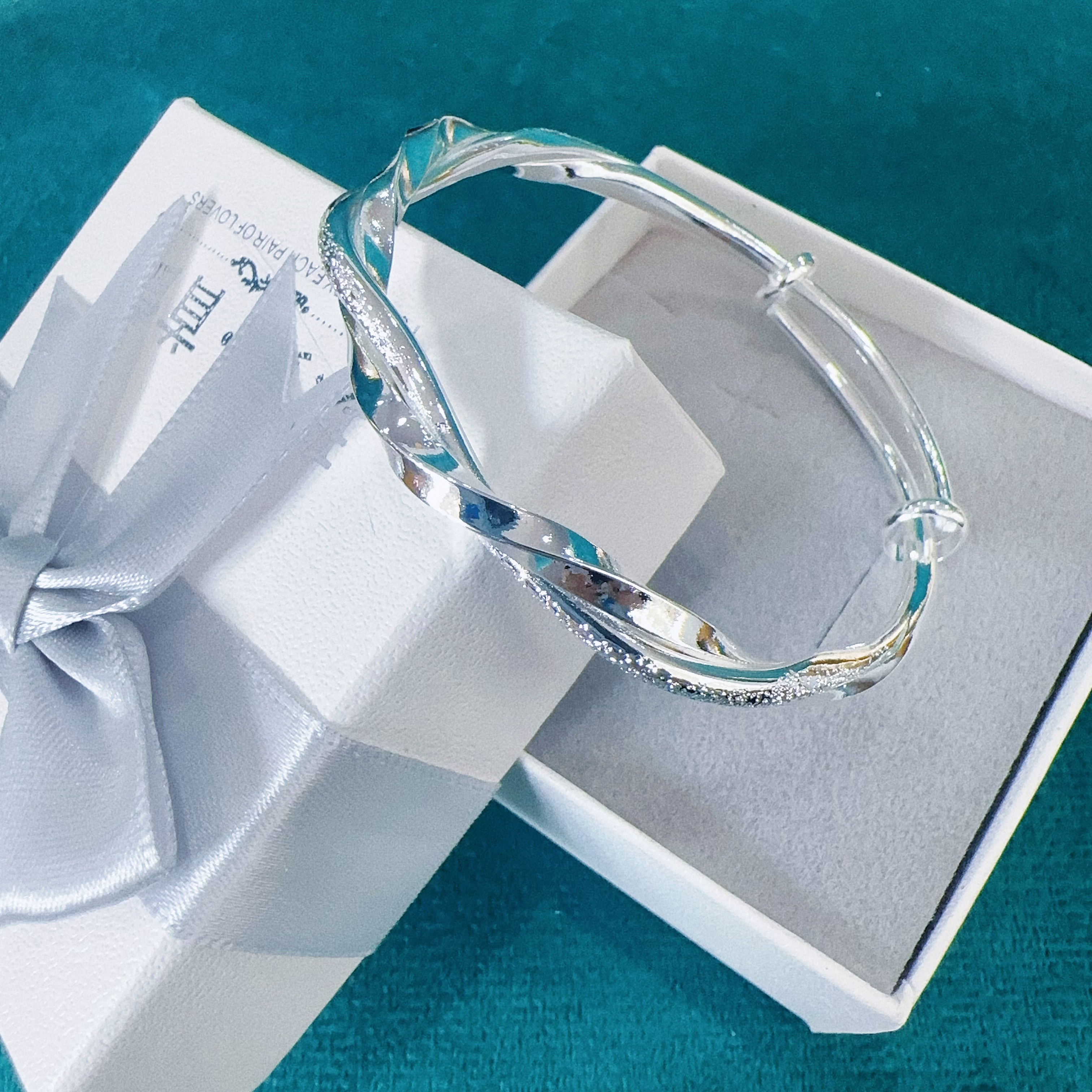 足银手镯 足银莫比乌斯环手镯