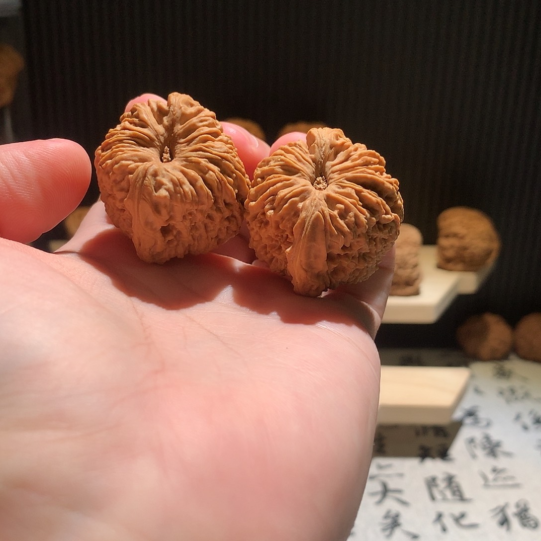 文玩核桃把件花**缘38南疆