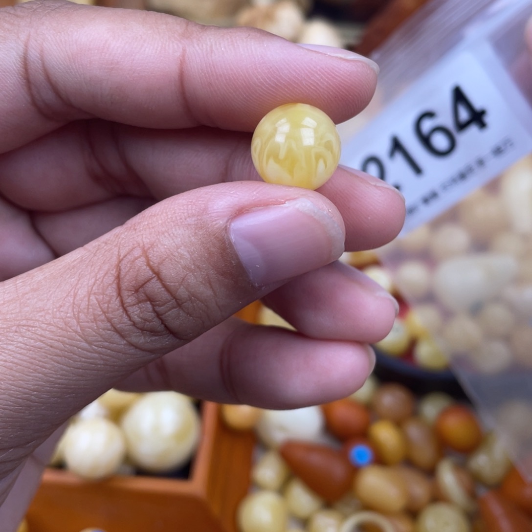 未镶嵌蜜蜡珠宝奇石H***少12.3