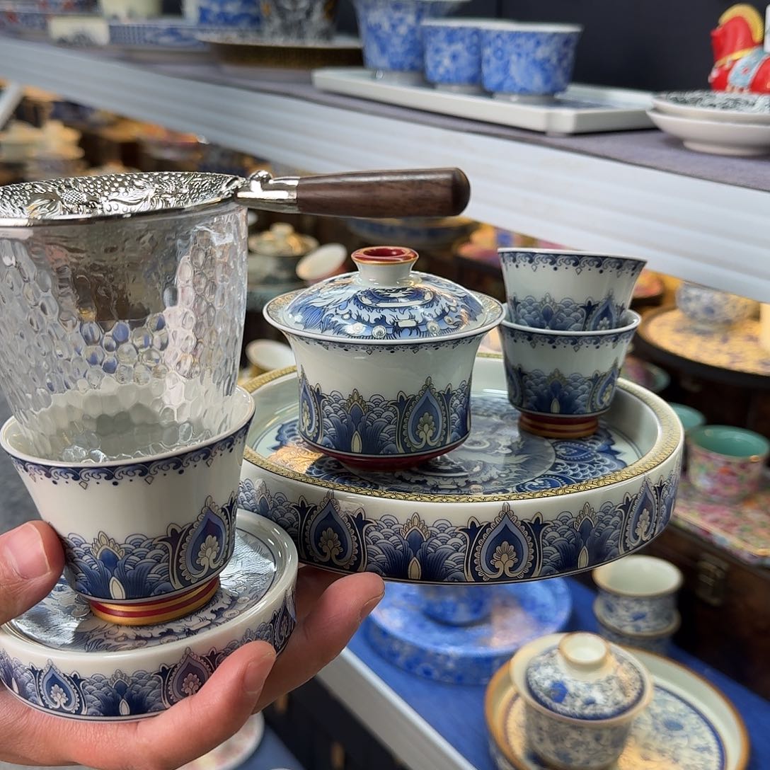 我们的目标是成为一个优秀的人