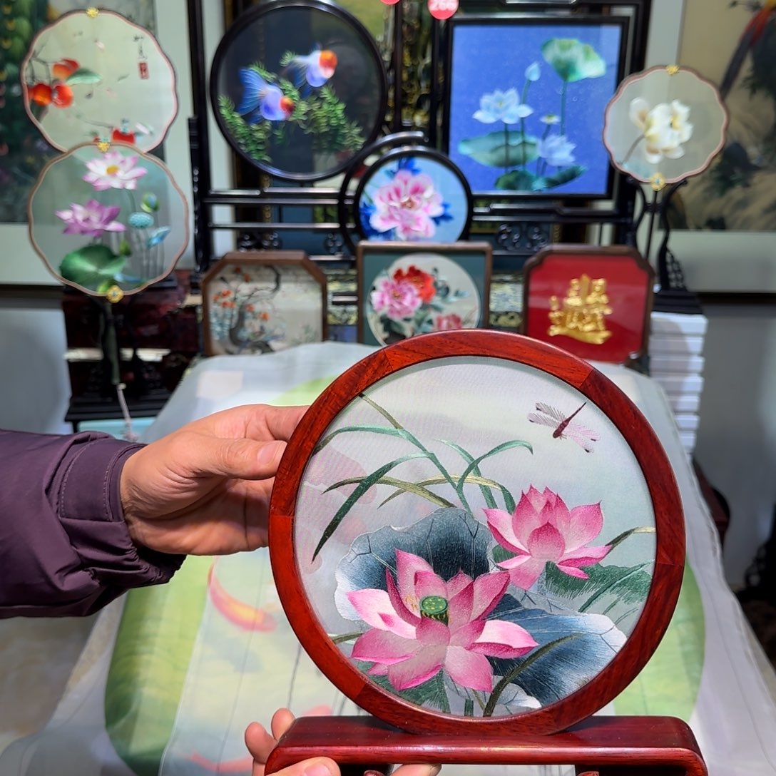 刺绣刺绣工艺精湛