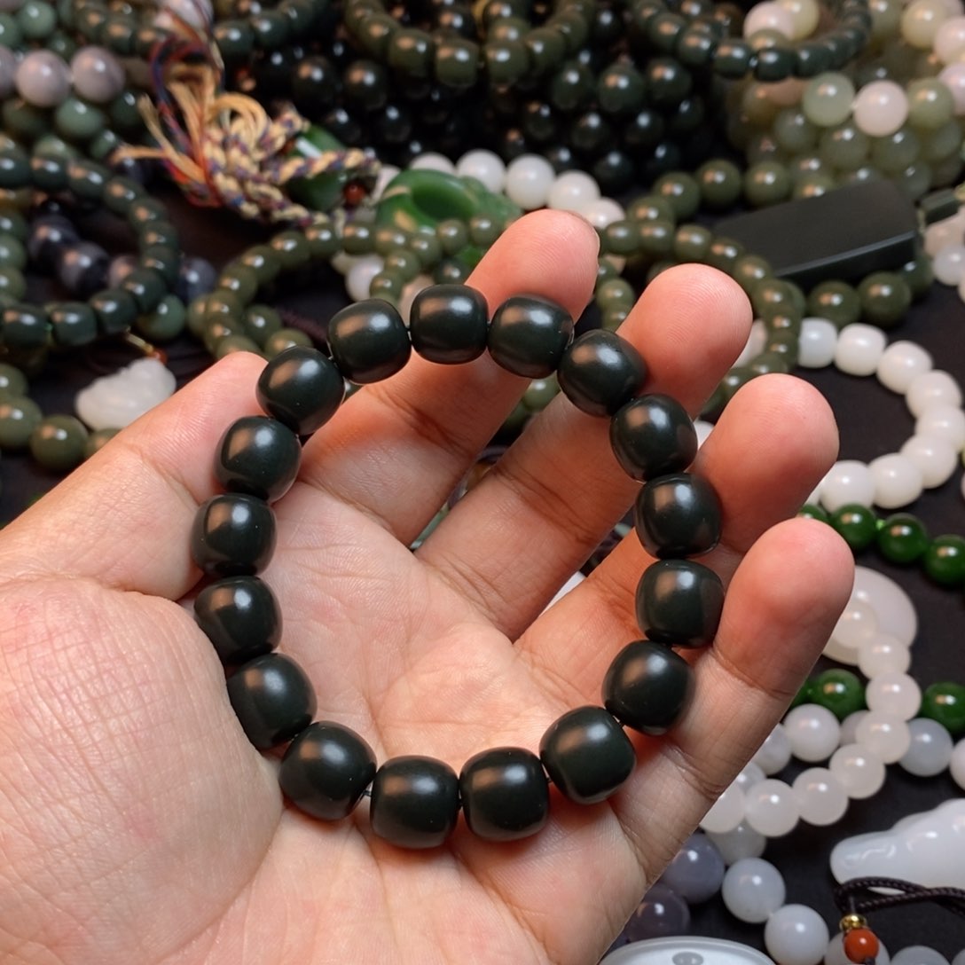 和田玉手串未镶嵌