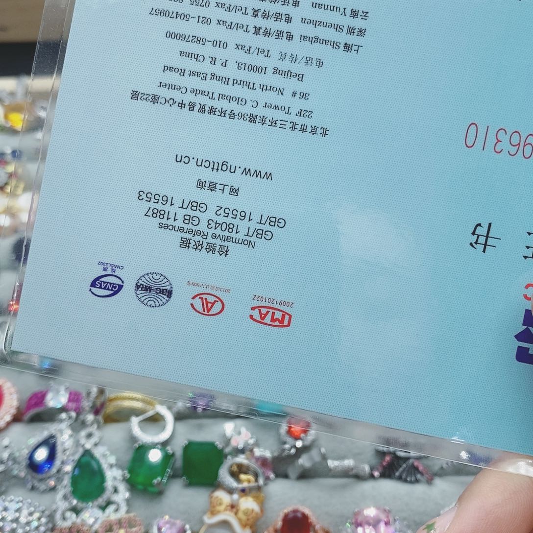 【闪购商品】托帕石耳饰银S925镶嵌颜*曦