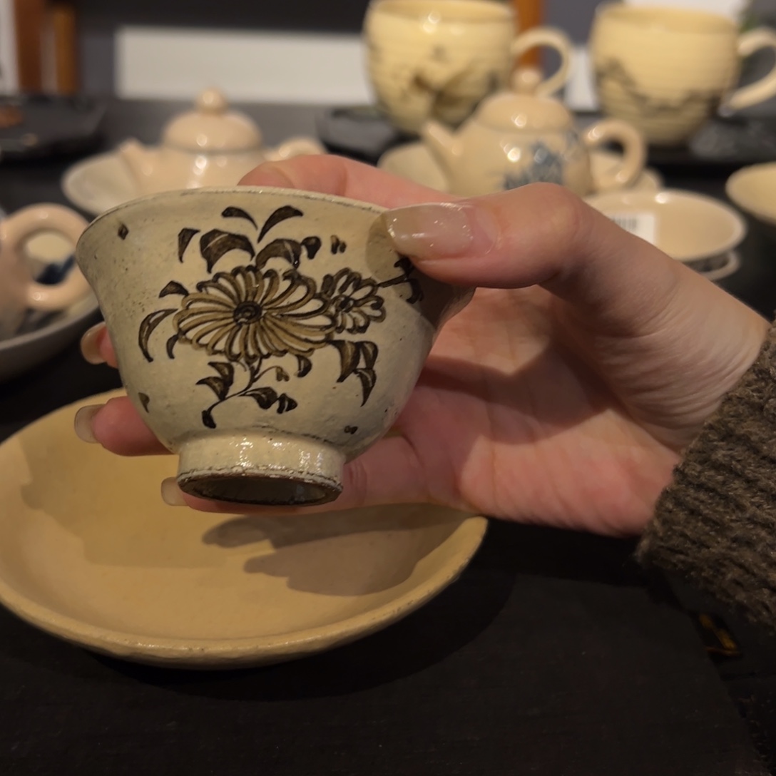 陶瓷。   陶瓷。    