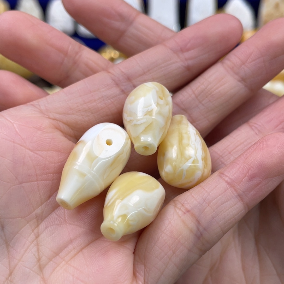 蜜蜡裸石未镶嵌～*雷琥珀蜜蜡三通