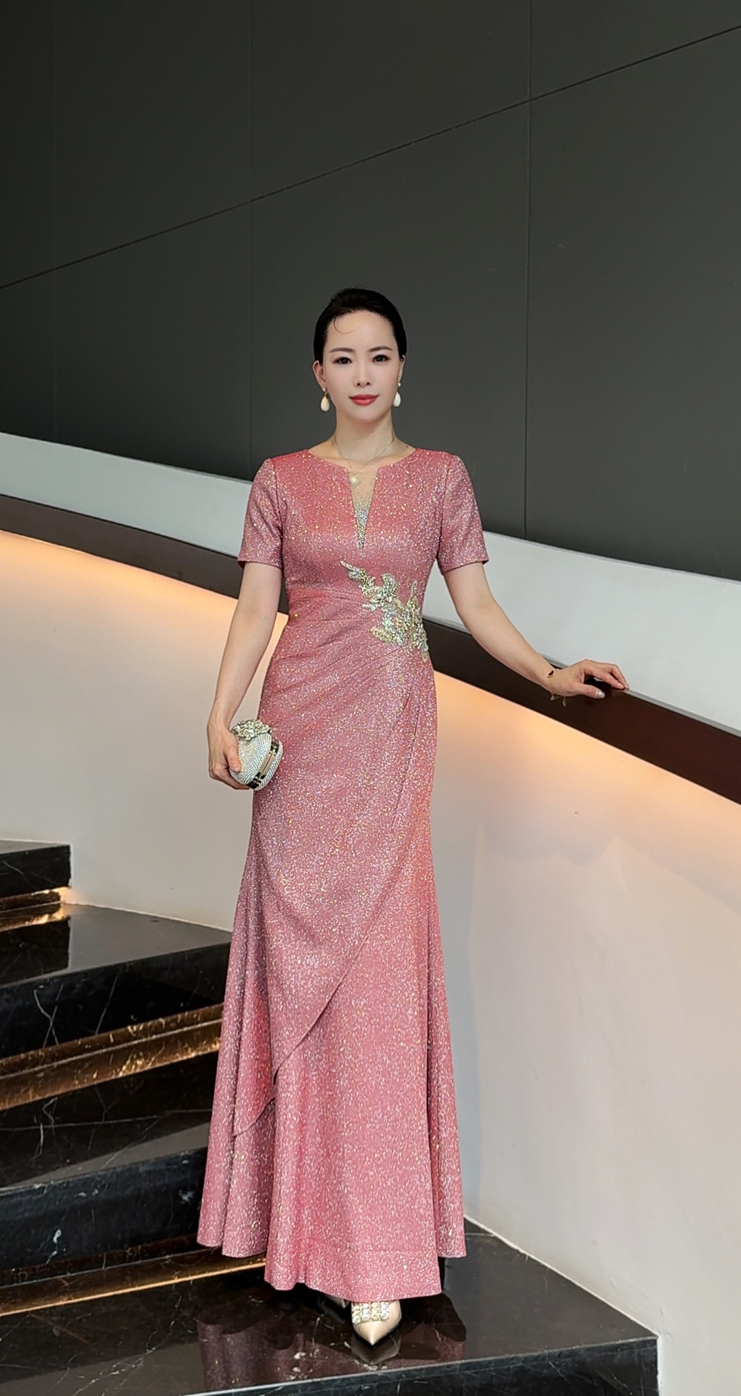 红印象喜婆婆喜妈妈显瘦优雅端庄大气亮面晚宴婚宴礼服