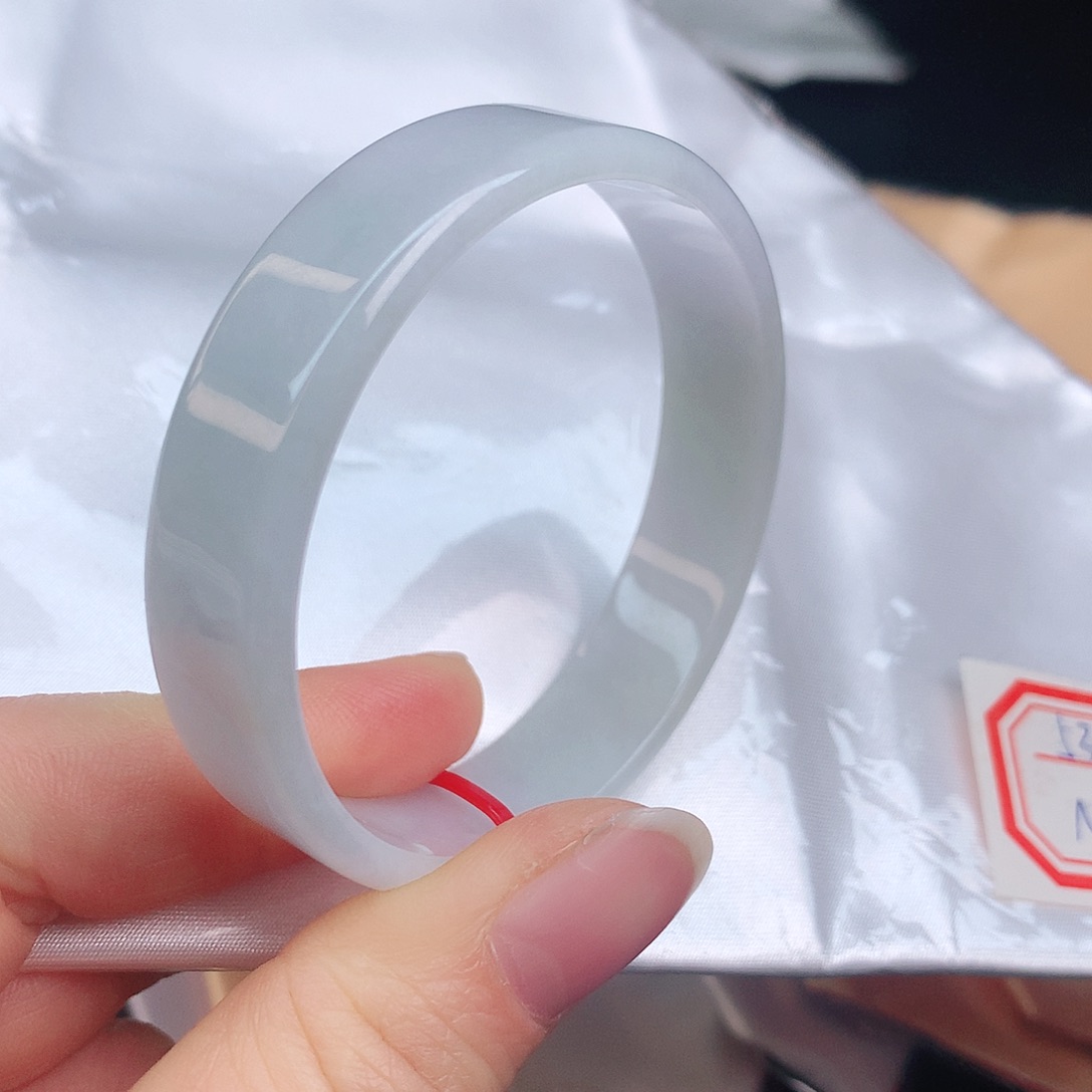 翡翠手镯未镶嵌8326xcvbn