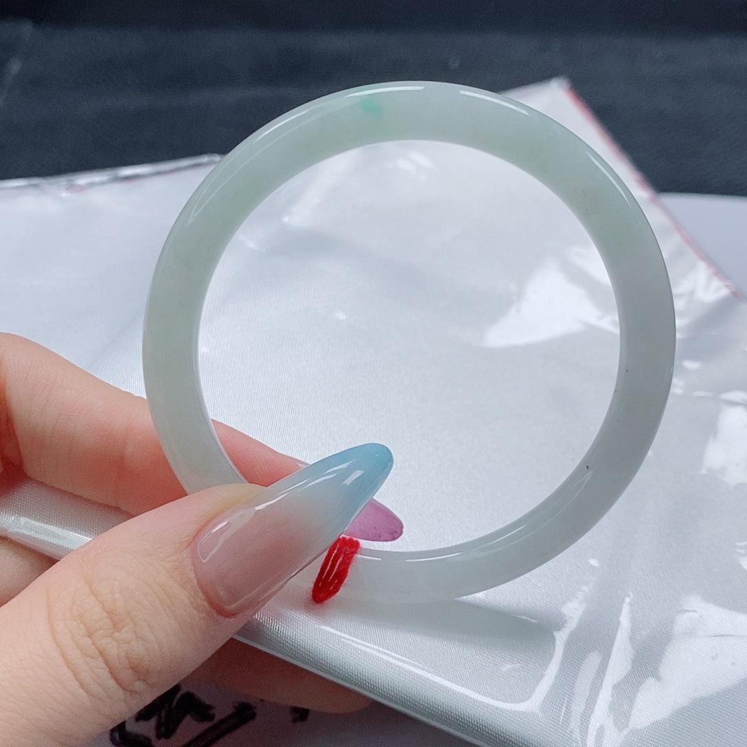 【闪购商品】未镶嵌手镯（圆镯）翡翠382号