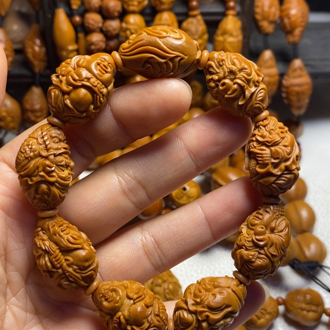 橄榄核吊坠群仙会