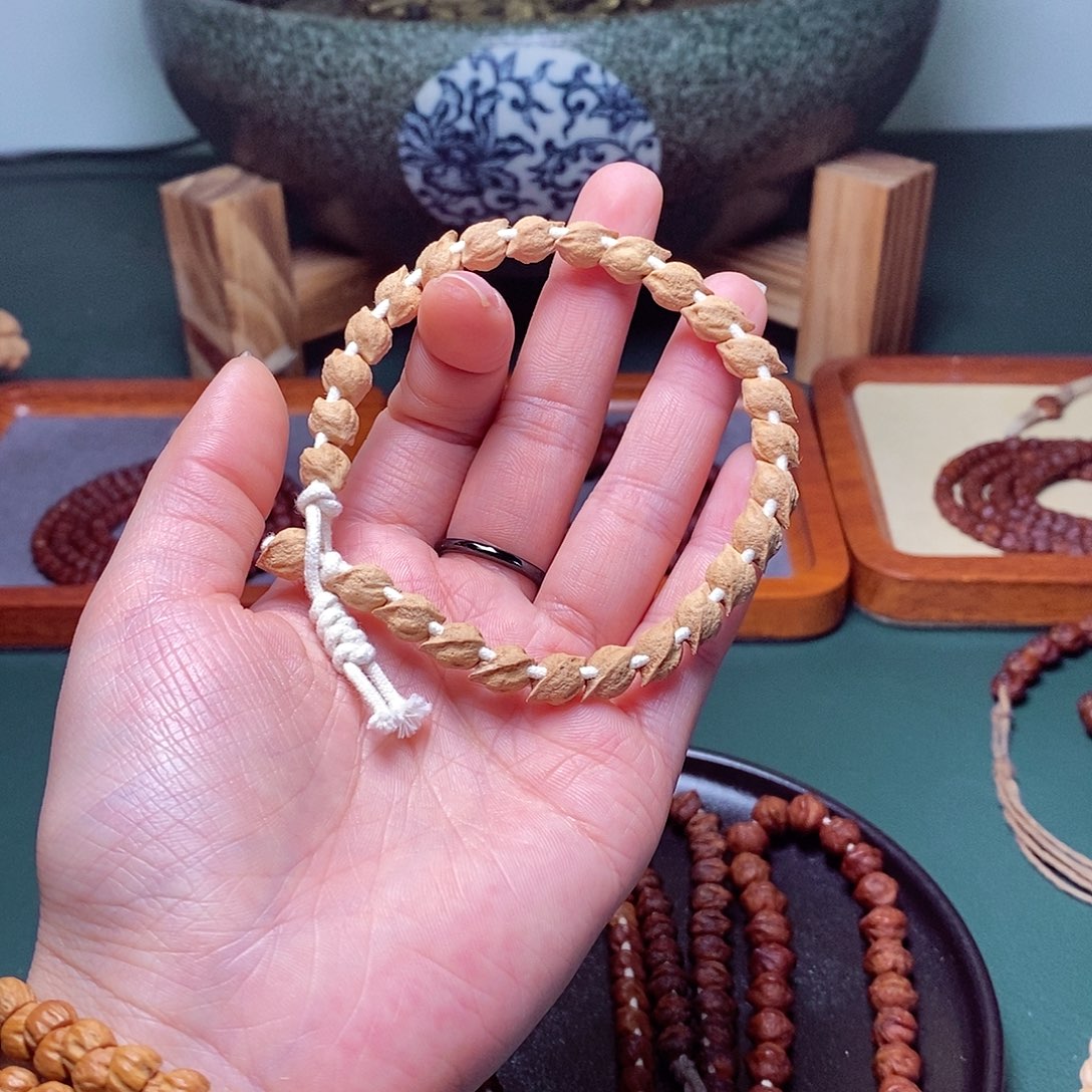 柏香籽/百香籽吊坠135