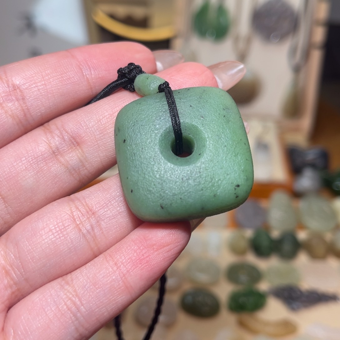 和田玉颈饰未镶嵌玛**卡