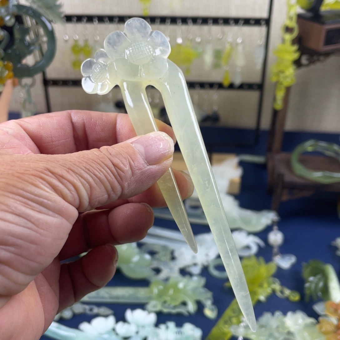 蛇纹石玉未镶嵌发饰