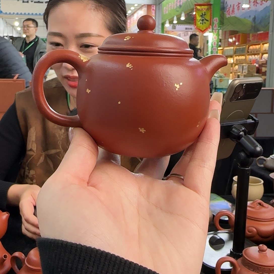 一***泉紫砂茶杯朱泥洒金匏尊  210CC