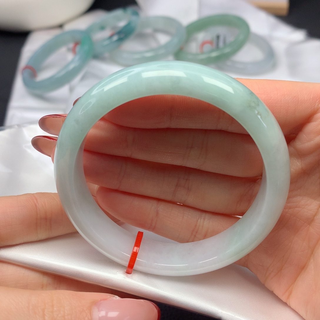 翡翠手镯未镶嵌57正圈