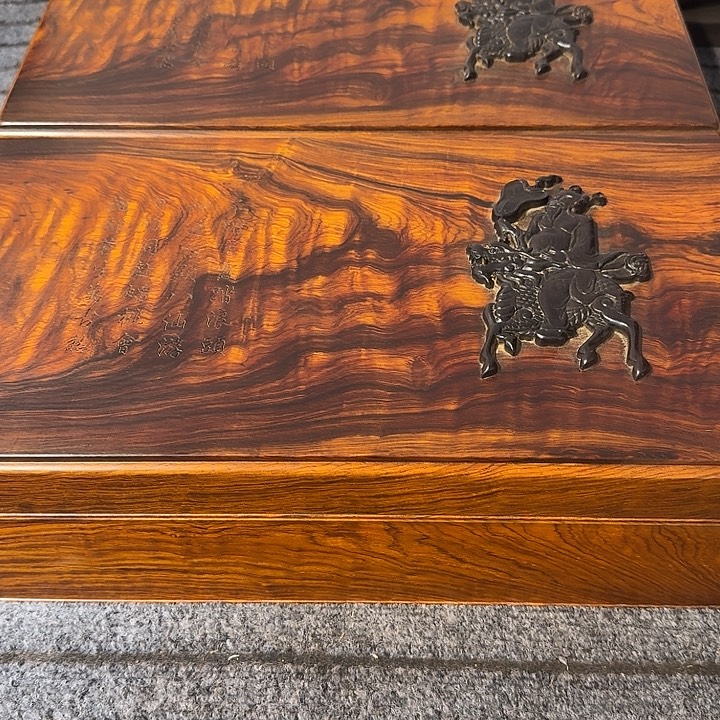 金***5工艺品的销售收入达到