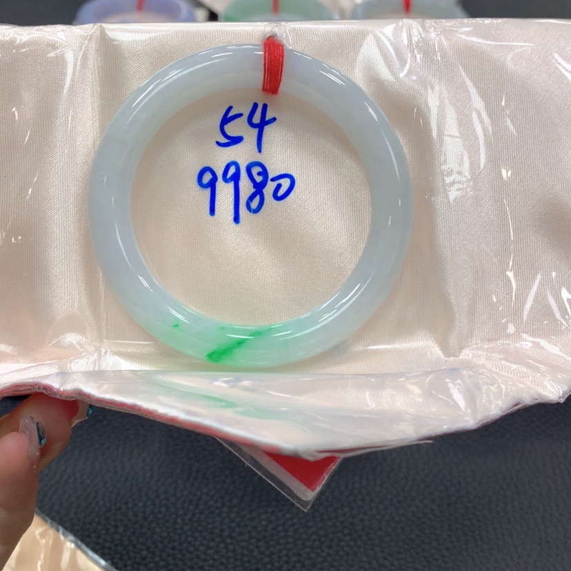 【闪购商品】翡翠手镯未镶嵌翡翠