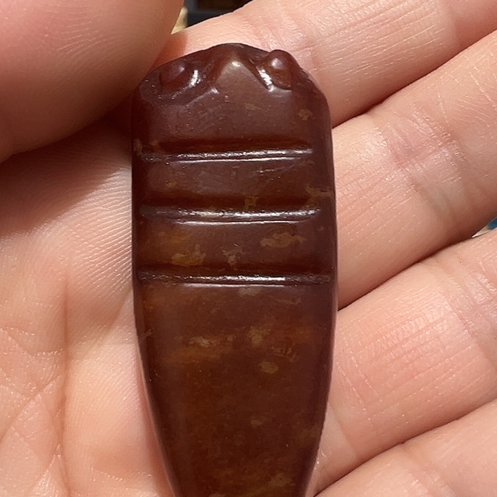 透闪石质玉未镶嵌颈饰