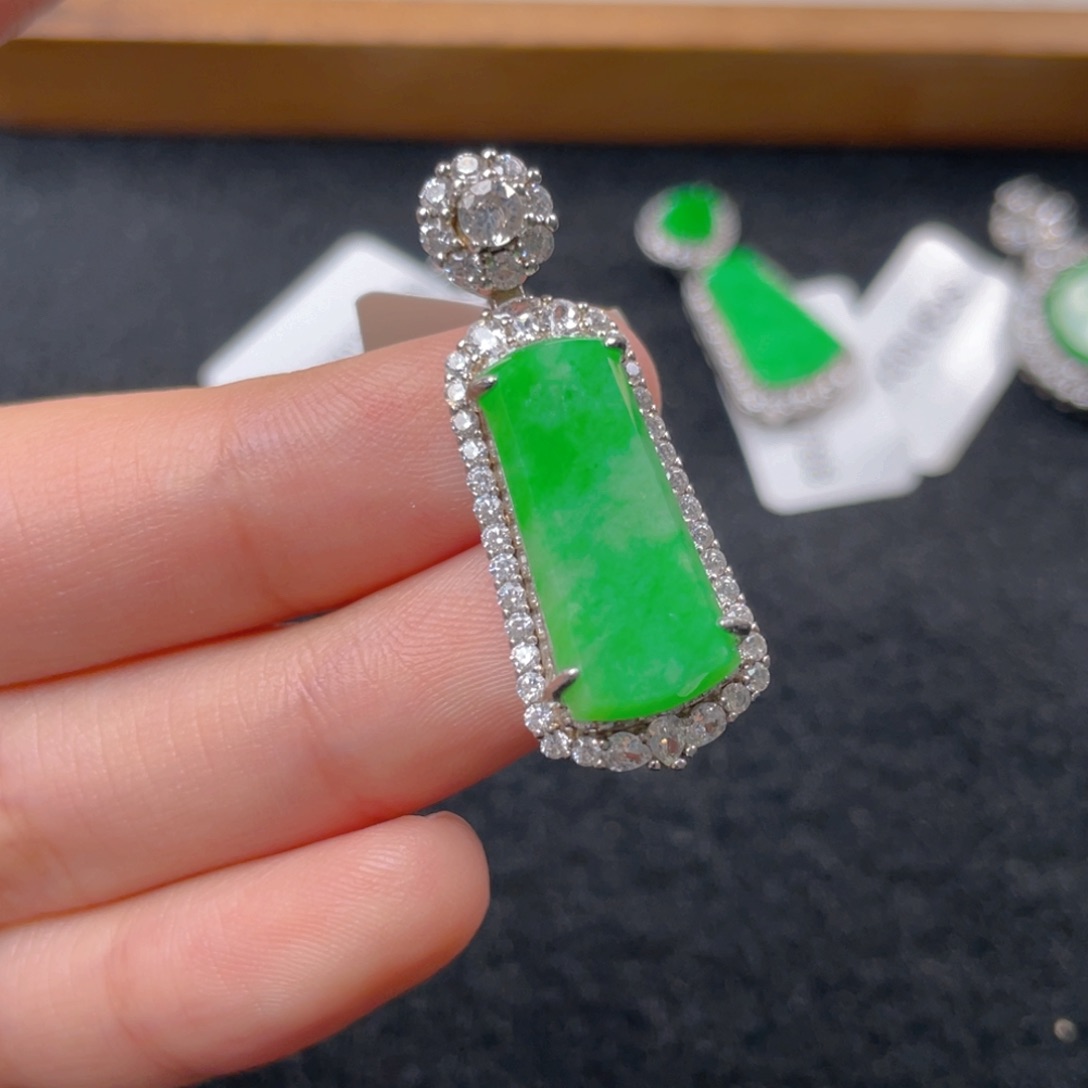 翡翠颈饰银S925镶嵌m m m m k