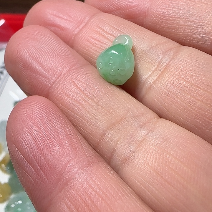 翡翠未镶嵌颈饰天然缅甸翡翠绿莲蓬