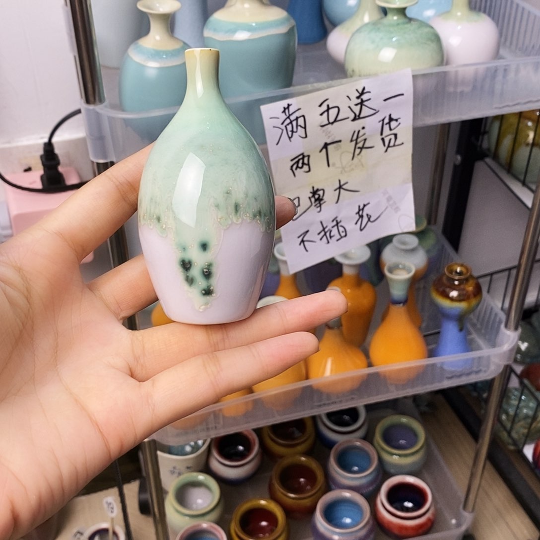 摆件巴掌大不插花景德镇高温陶瓷小花器