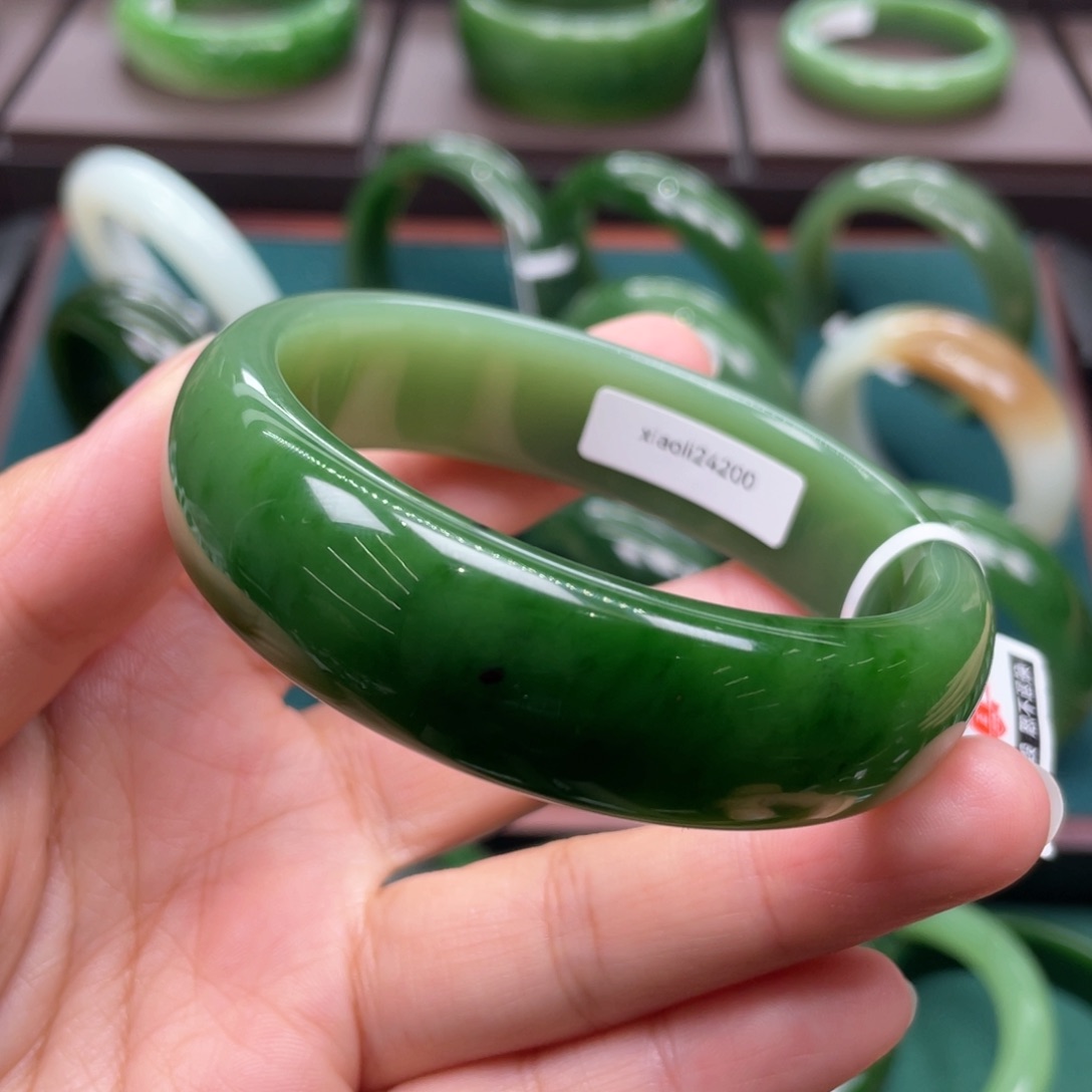 和田玉（碧玉）未镶嵌手镯5960