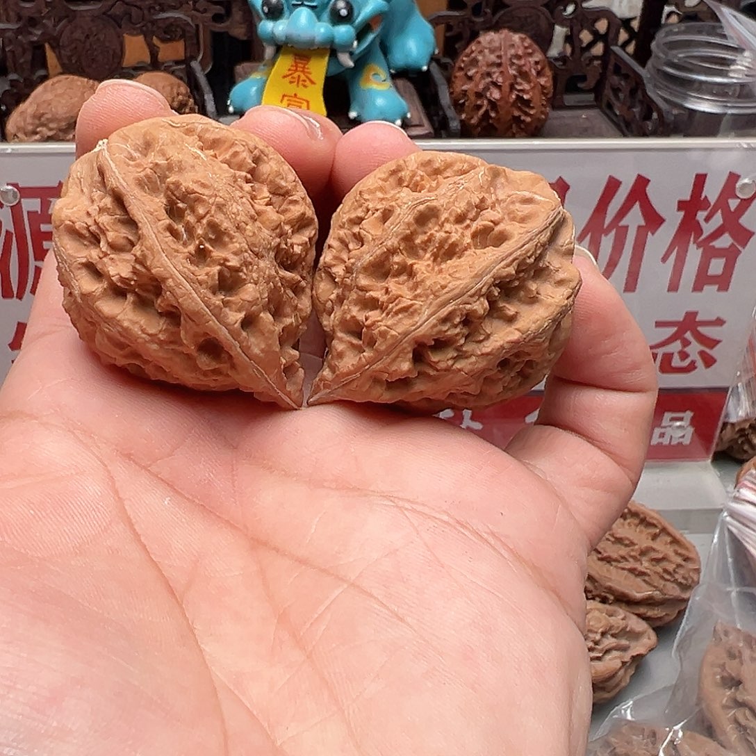 吊坠文玩核桃金钻