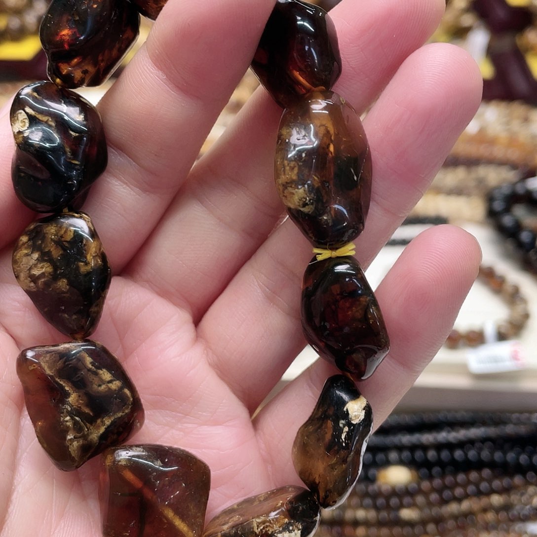 琥珀裸石未镶嵌大11379