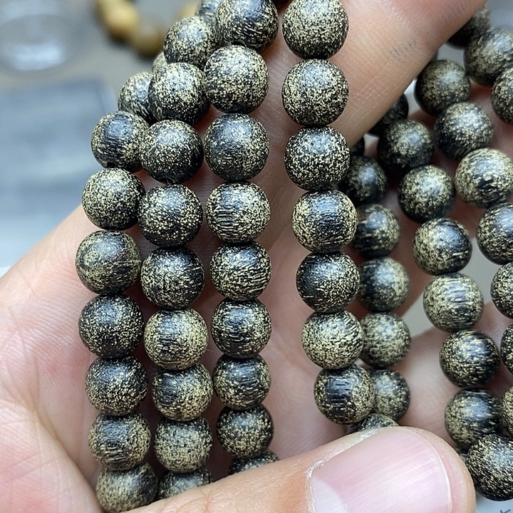 沉香碎屑沉香越南芽庄蚂蚁虫漏24号