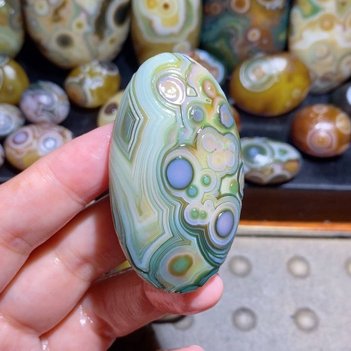 未镶嵌玛瑙/玉髓珠宝半成品86