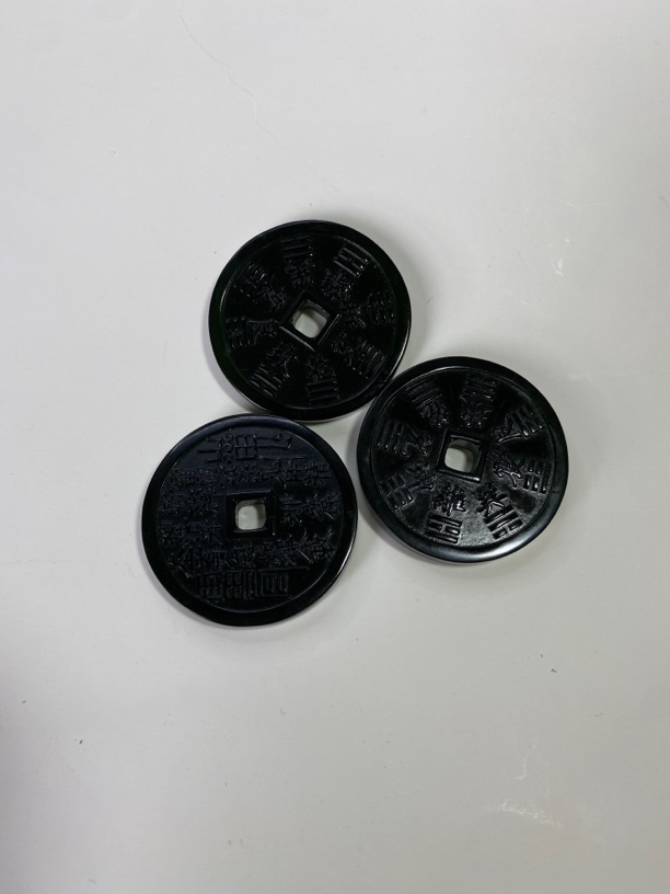 高品质岫玉墨山鬼吊坠