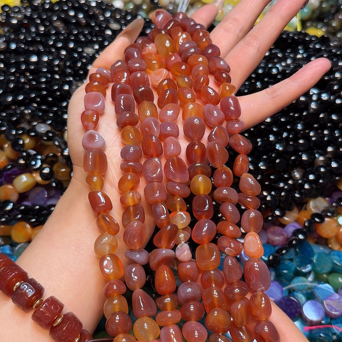 玛瑙/玉髓未镶嵌珠宝半成品天然粉盐源玛瑙随行一条