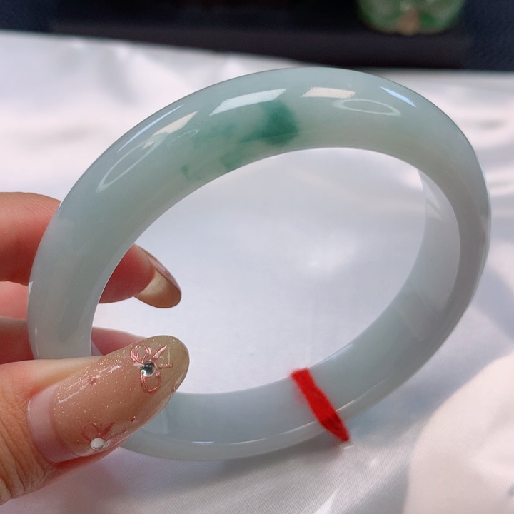 翡翠手镯未镶嵌飞*57圈