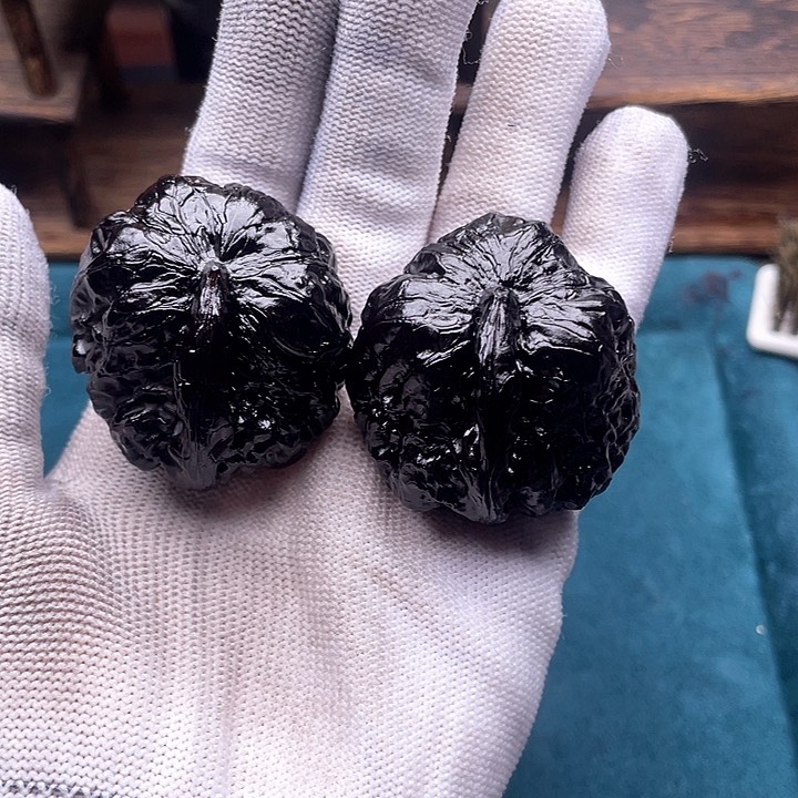 文玩核桃吊坠蛤蟆头一根筋