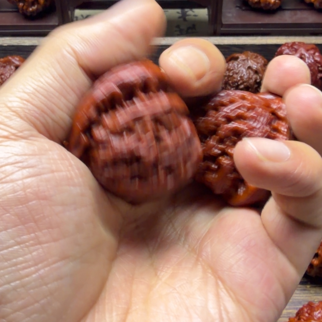 秋***。好看摸摸loon 健健康康里看看咯额