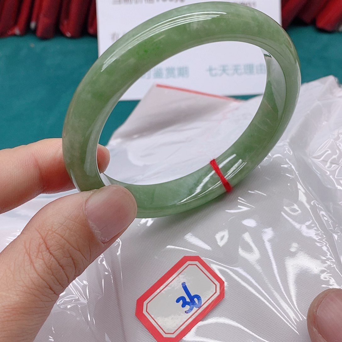 翡翠手镯未镶嵌-****康36666666666