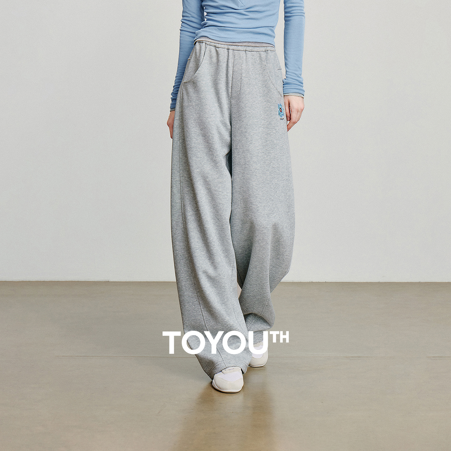 初语绿绒蒿绣花棉质香蕉裤植物系分割卫衣裤8537022