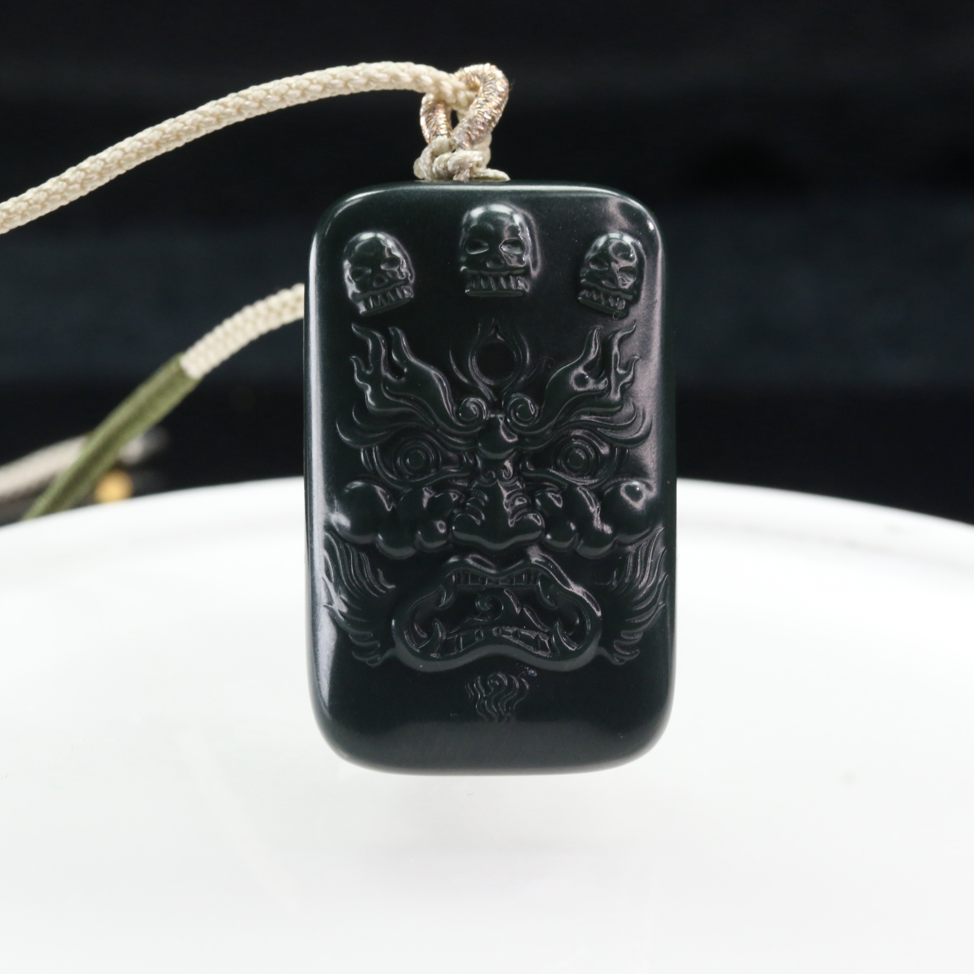 4和田玉青玉大黑天吊坠/100573上海嘉禾拍卖