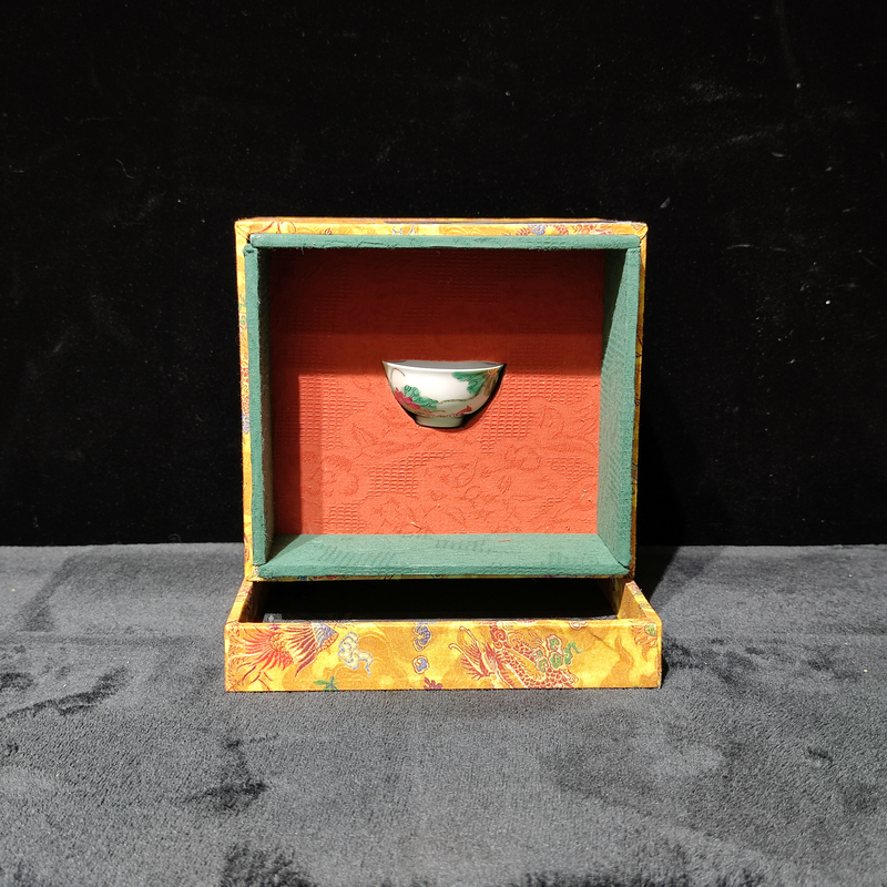 【闪购商品】RR1 清乾隆 粉彩荷花鸳鸯纹小茶圆