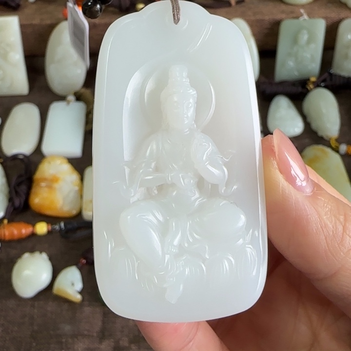 和田玉颈饰未镶嵌?****?