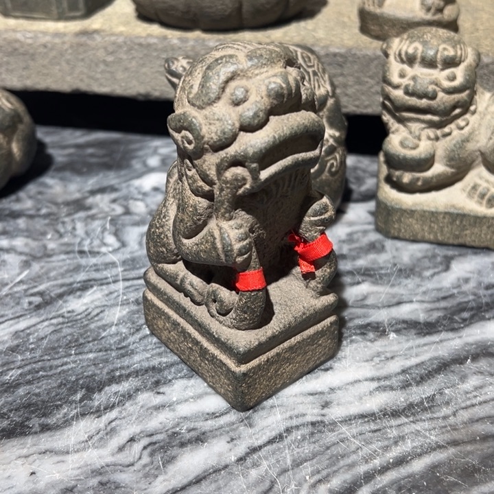 石材哥*宝镇纸狮福建青石