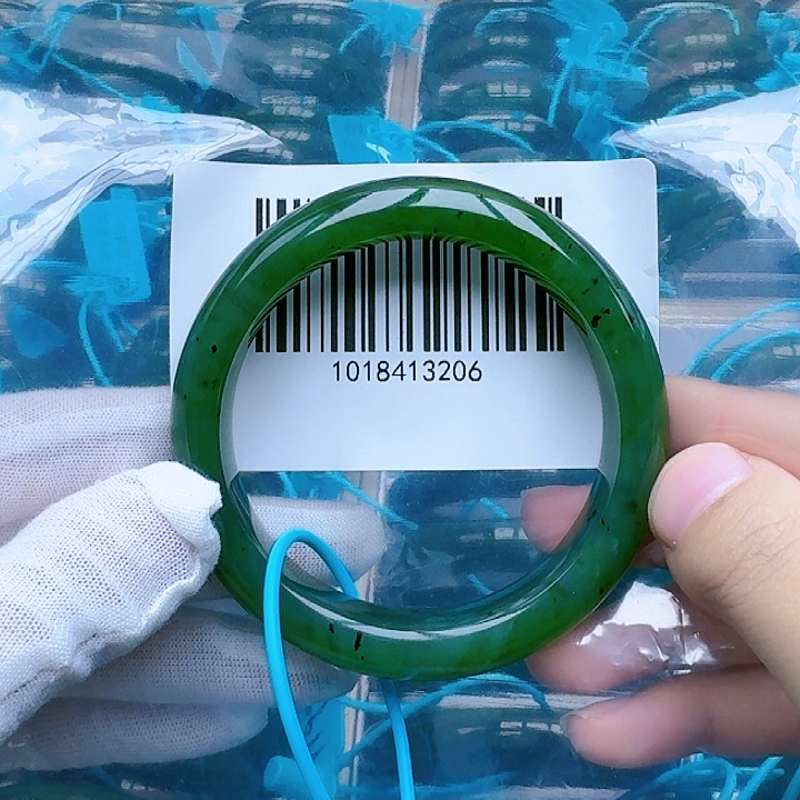 和田玉（碧玉）手镯未镶嵌58