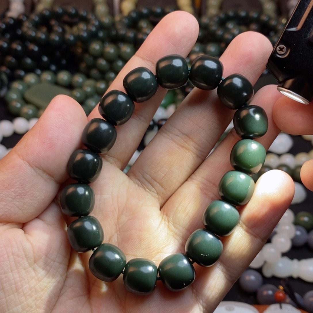 未镶嵌和田玉手串