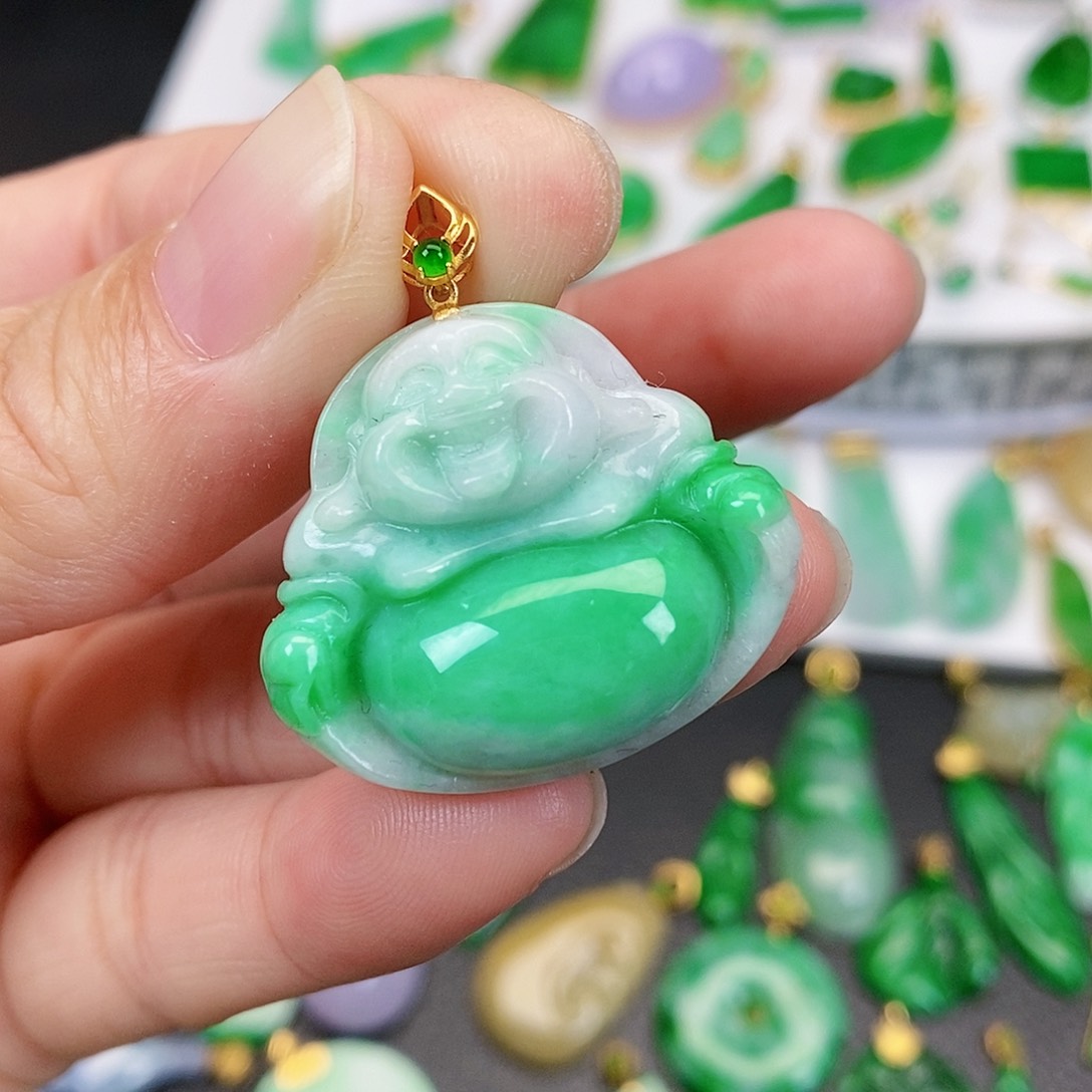 翡翠吊坠(不含链)18K金镶嵌
