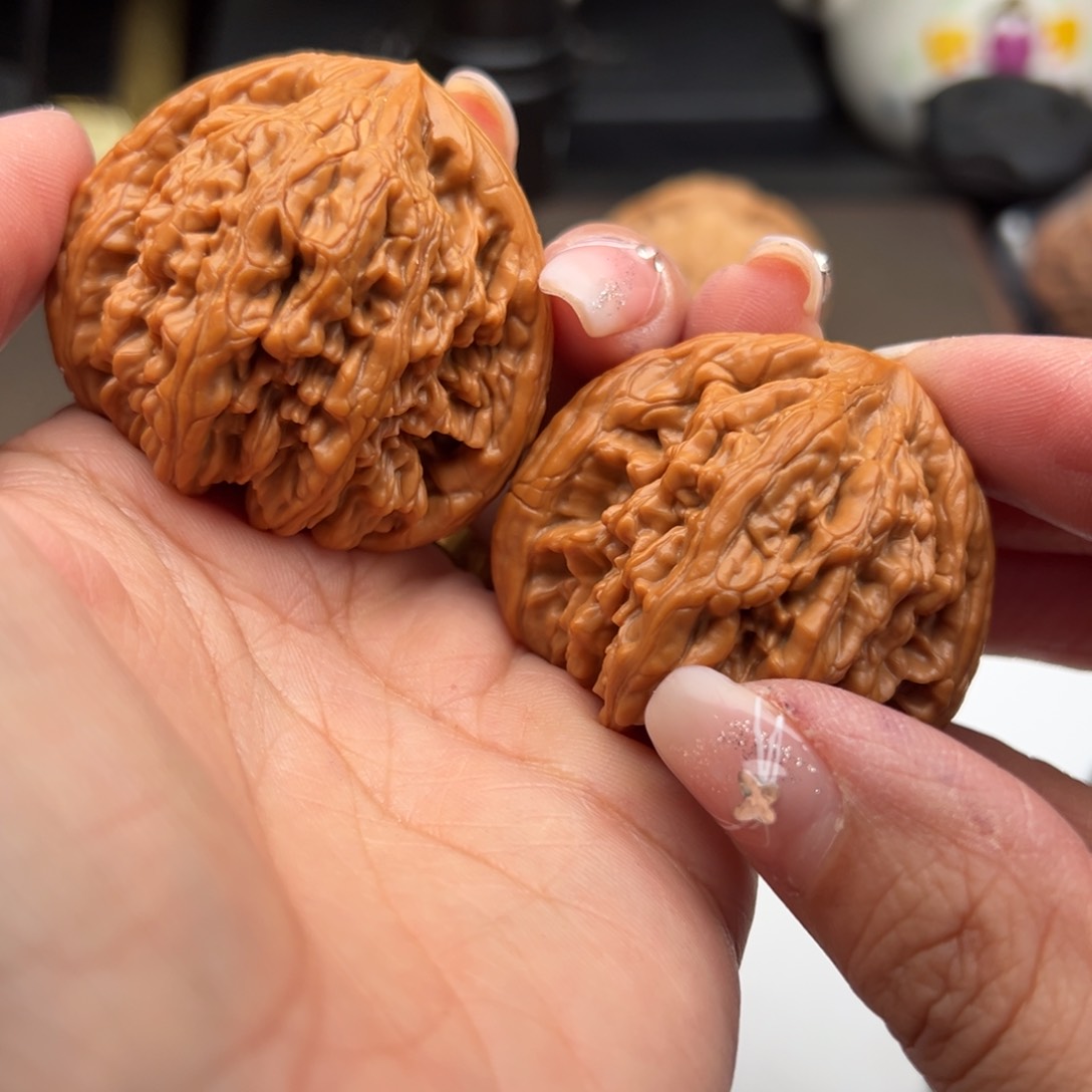 文玩核桃把件虎头王45