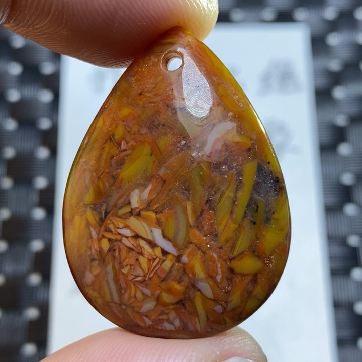 玛瑙/玉髓颈饰合金
