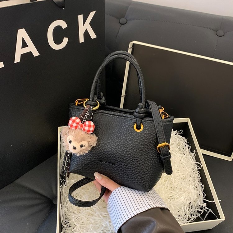 新款百搭气质女包时尚复古小众水桶包单肩斜挎通勤女包包手提包