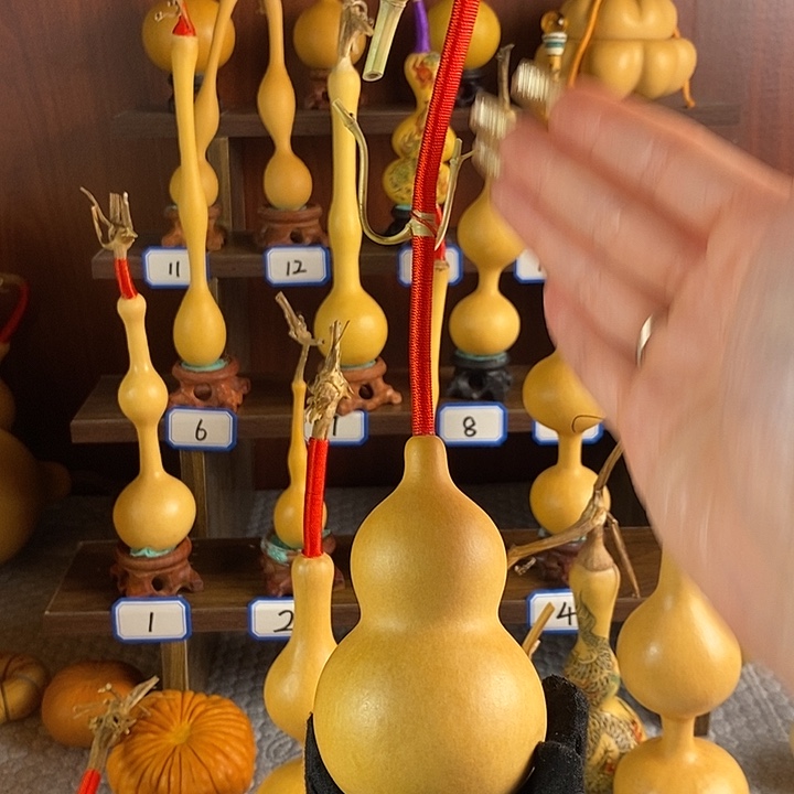 赵***丽在这方面有一定经验也不例外这