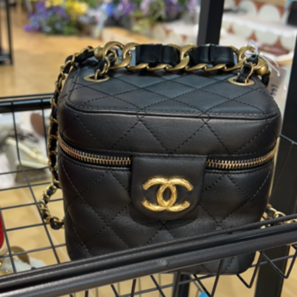 95新 Chanel/香奈儿 奢华手柄方盒子包设计时尚