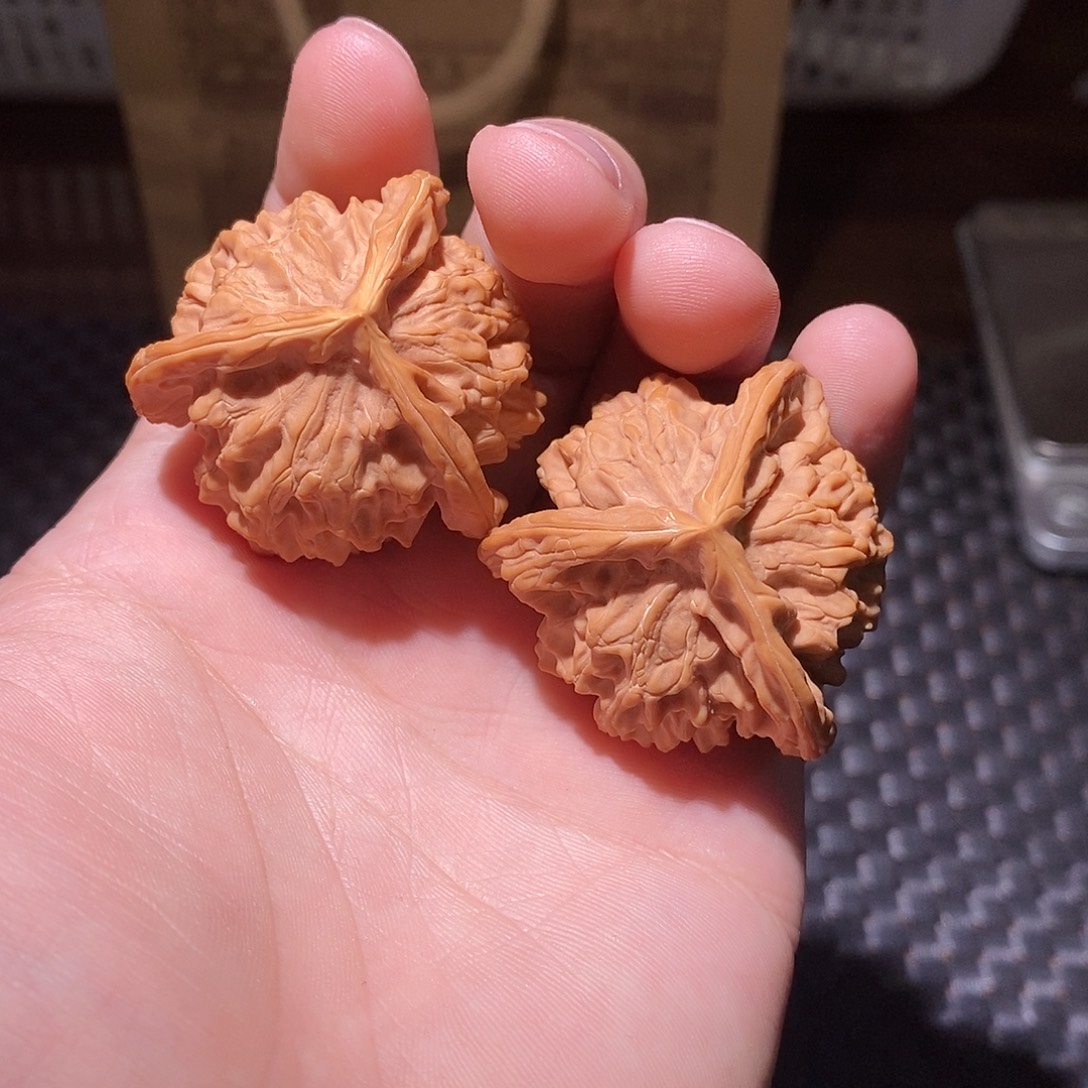 吊坠文玩核桃盘山三棱微修40尺